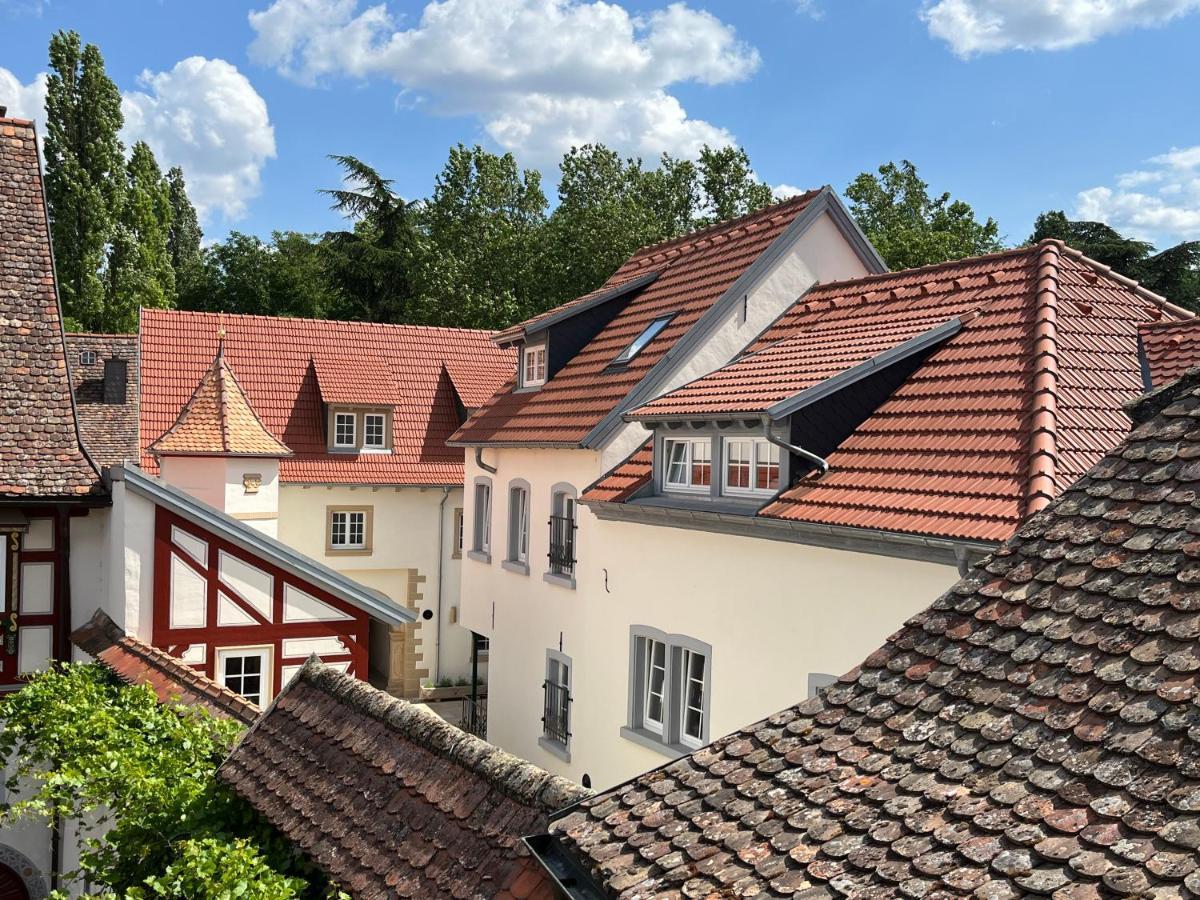 Karlbacher Domizil Ferienwohnungen Grosskarlbach Luaran gambar